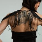 Wing Boyun ve Omuz Aksesuarı – Arka